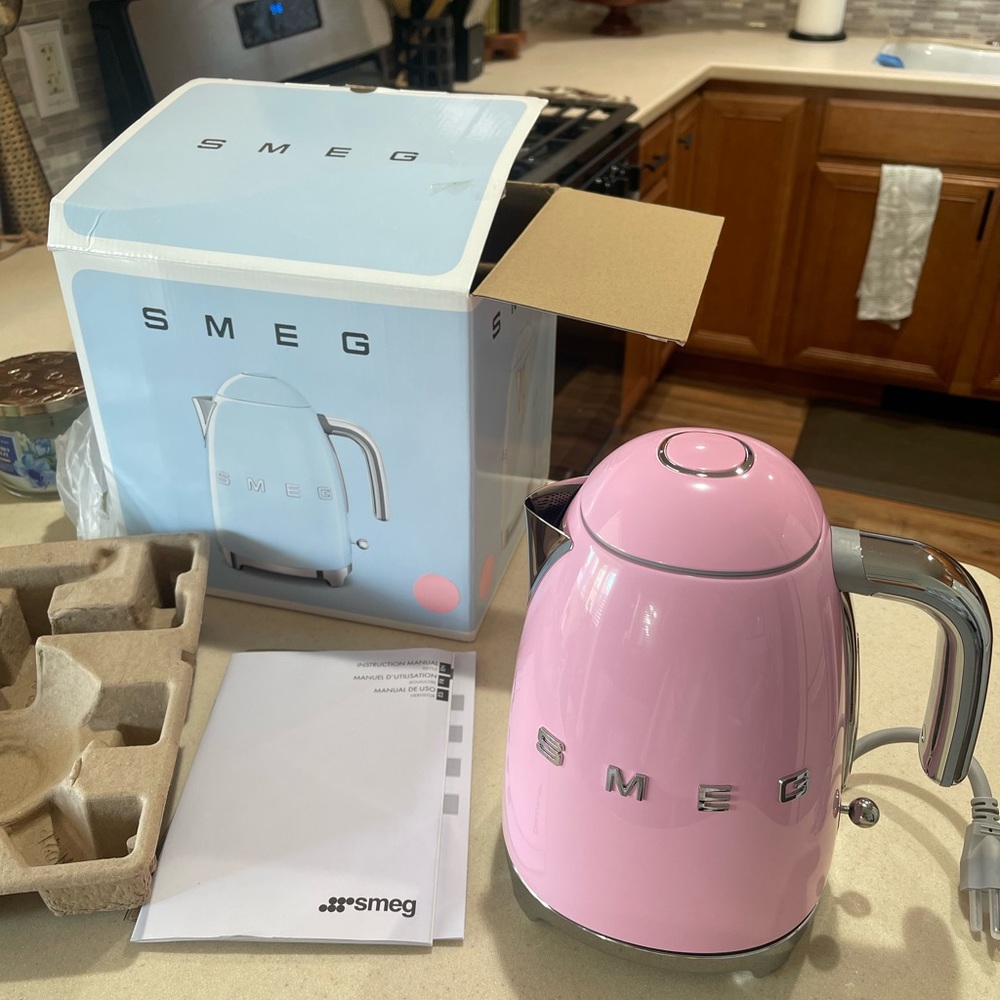 SMEG electric kettle